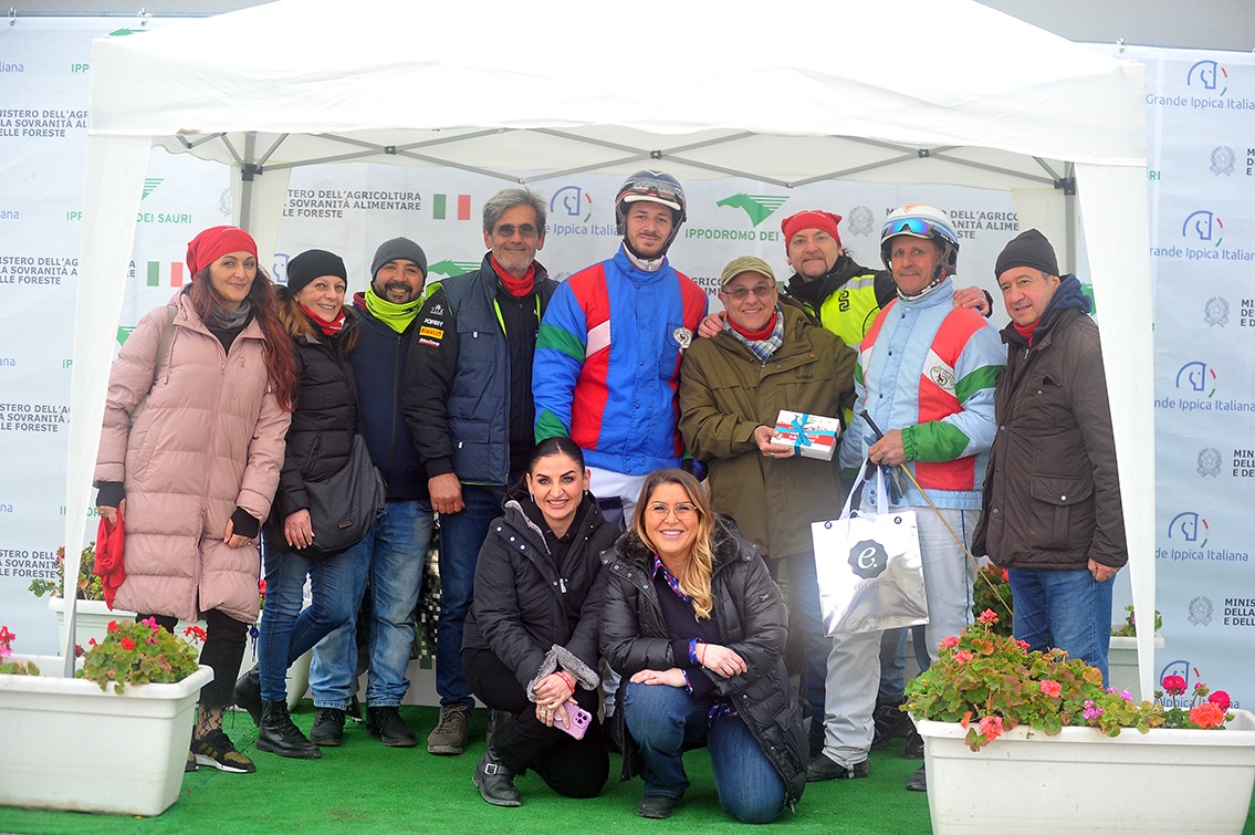 Il cuore grande dei gentlemen all’Ippodromo di Foggia: sport e solidarietà con Il Filo del Sorriso